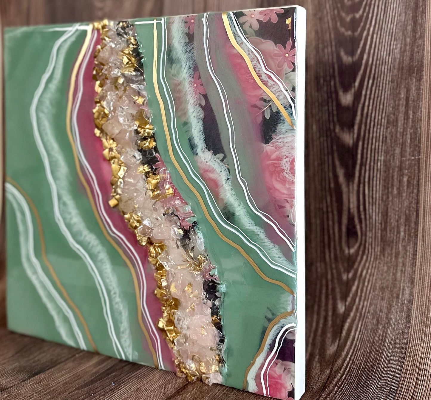 Fluffy Floral Geode - Bragg About It Artistry