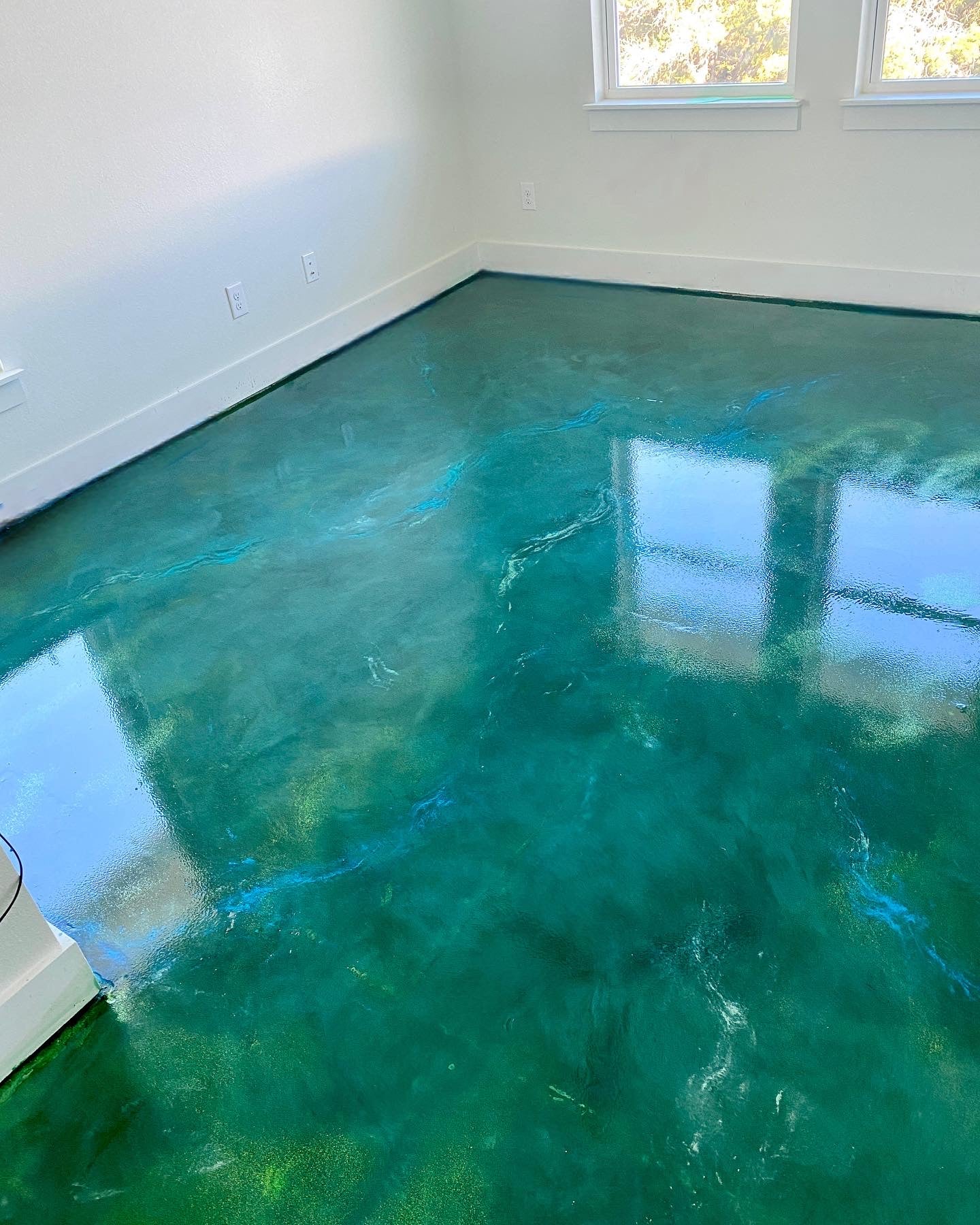 Epoxy Flooring - up to 30x30' - Bragg About It Artistry